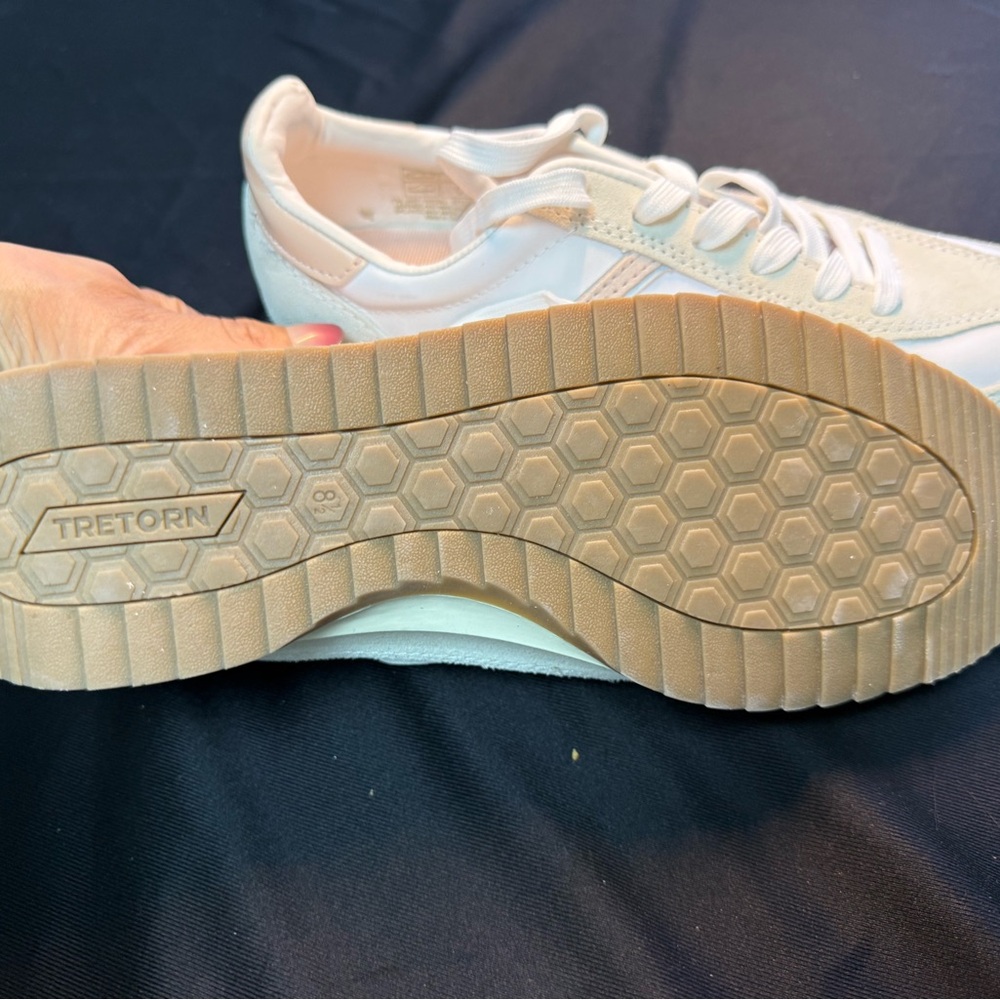 Tretorn Women's Cream Sneakers - Picture 6 of 7